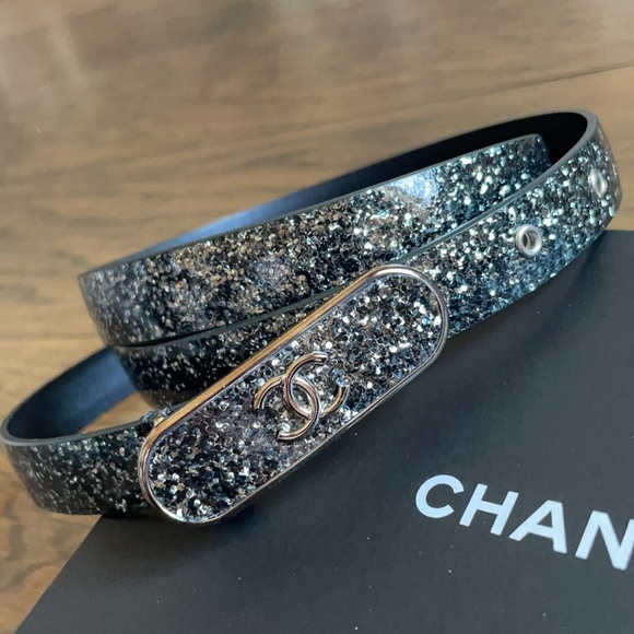 Chanel 17K Charcoal/Silver sparkly belt sz. 80